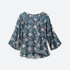 Larie Crew Neck Blouse